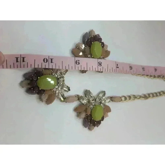 J.Crew Green Purple Maroon GoldTone Gemstone Floral Necklace Statement - Picture 4 of 5
